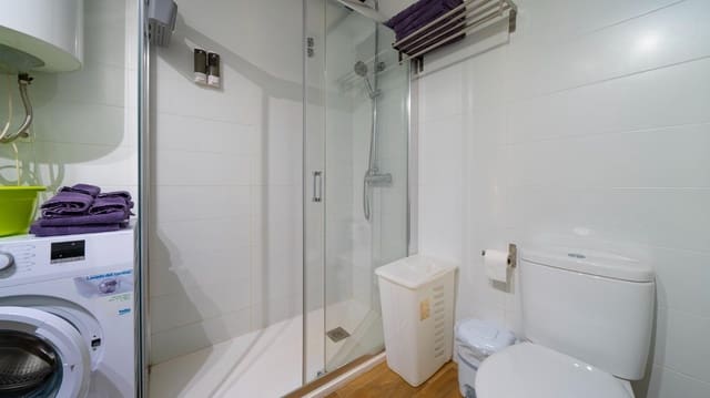 Appartement de 2 chambres à louer à Alicante ville - 1 800 € (Ref: 8612648)