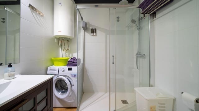 Appartement de 2 chambres à louer à Alicante ville - 1 800 € (Ref: 8612648)