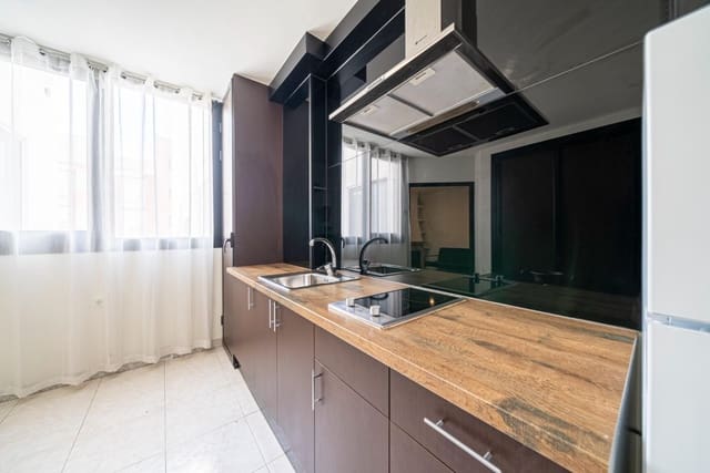 2 camera da letto Appartamento da affittare in Alicante città - 1.000 € (Rif: 8612649)