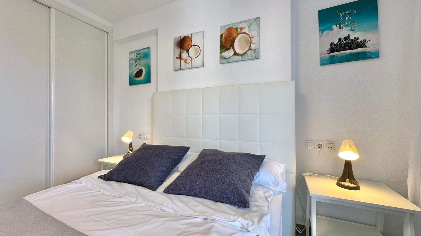 2 sovrum Lägenhet till salu i Benidorm med pool - 899 000 € (Ref: 8620028)