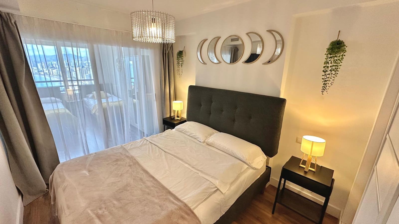 2 sovrum Lägenhet till salu i Benidorm med pool - 899 000 € (Ref: 8620028)