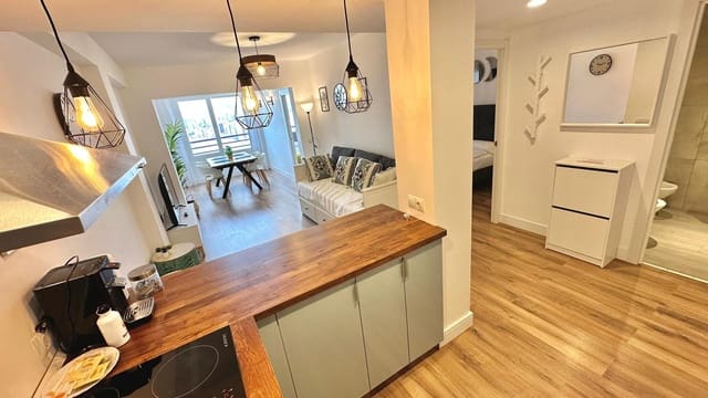 2 sovrum Lägenhet till salu i Benidorm med pool - 899 000 € (Ref: 8620028)