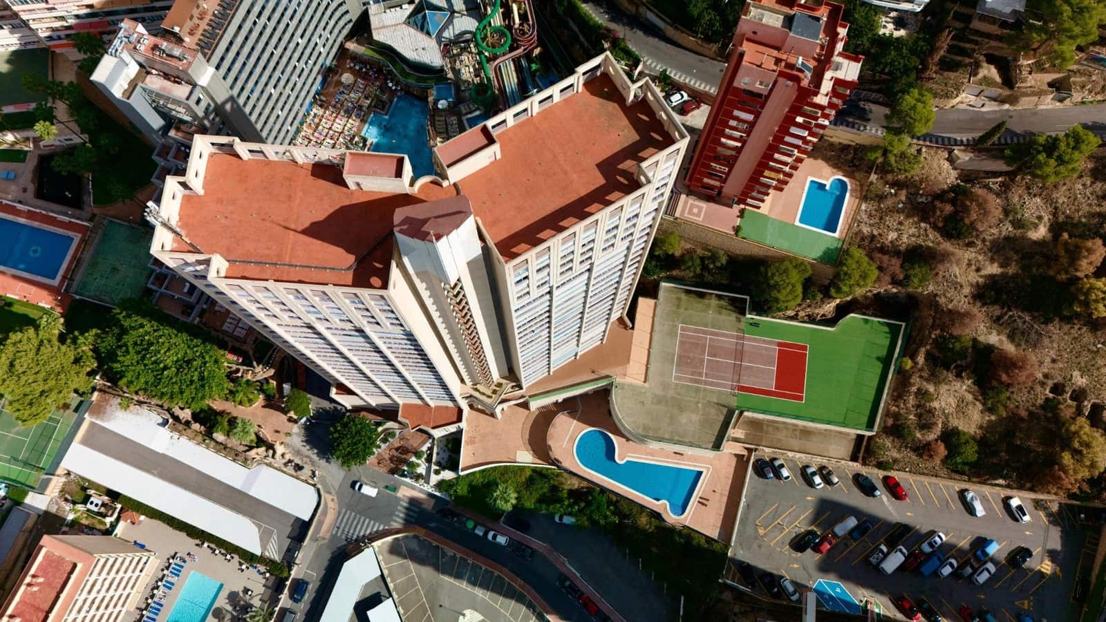 2 sovrum Lägenhet till salu i Benidorm med pool - 899 000 € (Ref: 8620028)