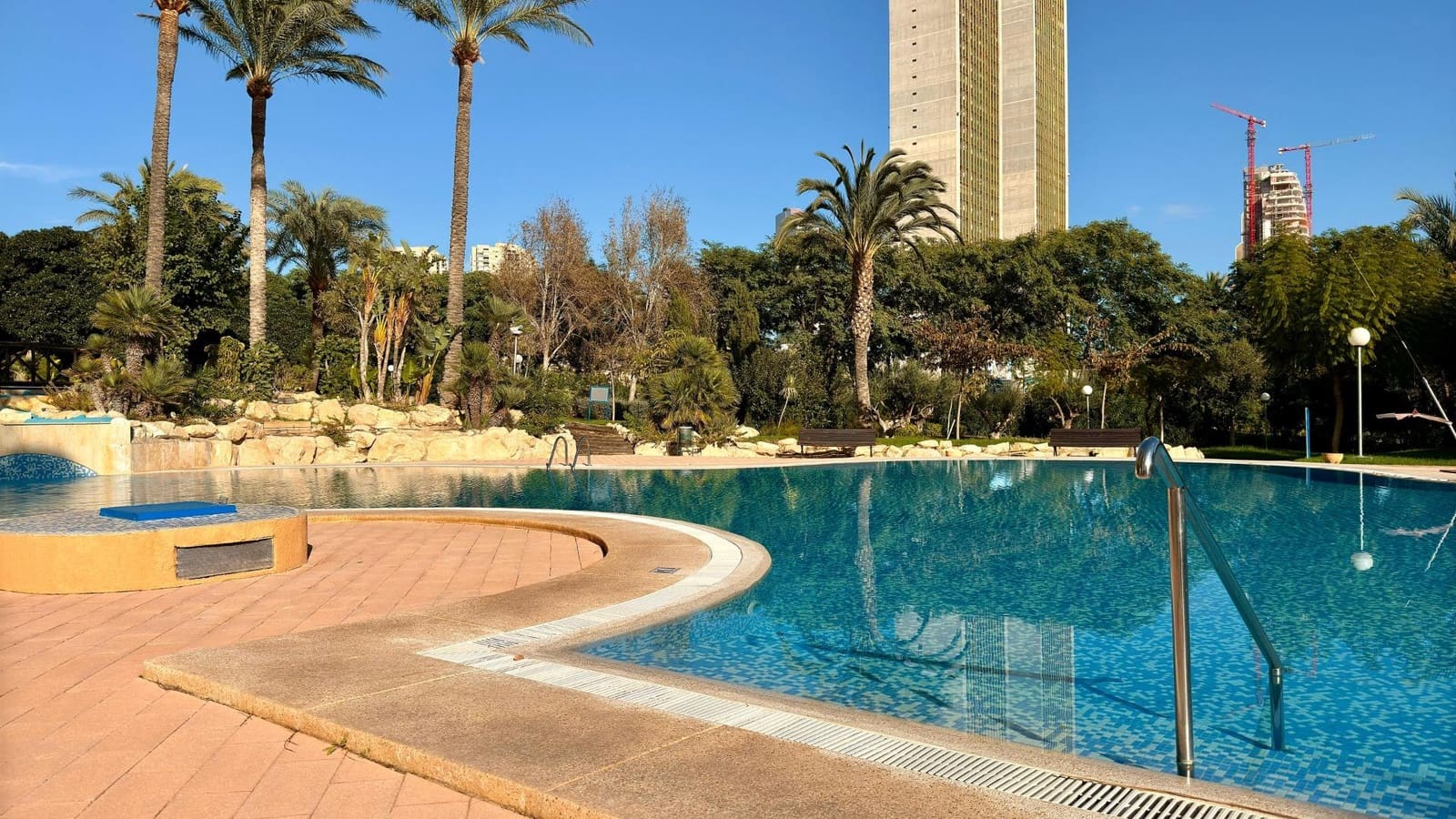 4 soveværelse Lejlighed til salg i Benidorm med swimmingpool - € 650.000 (Ref: 8623669)