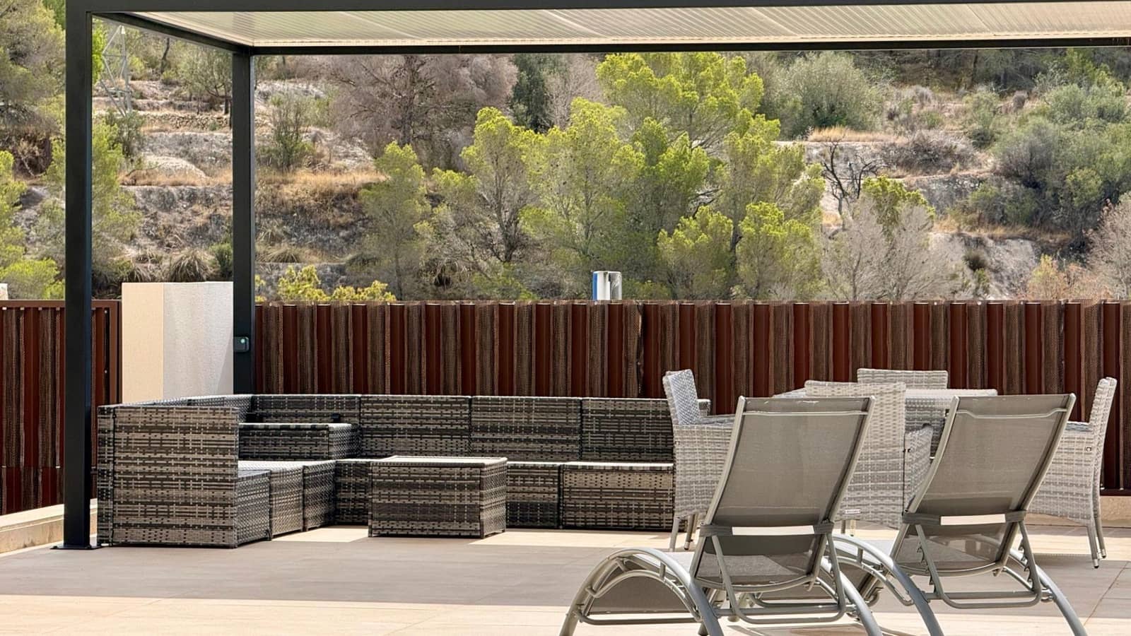 3 bedroom Villa for rent in Finestrat with pool garage - € 3,100 (Ref: 8641224)