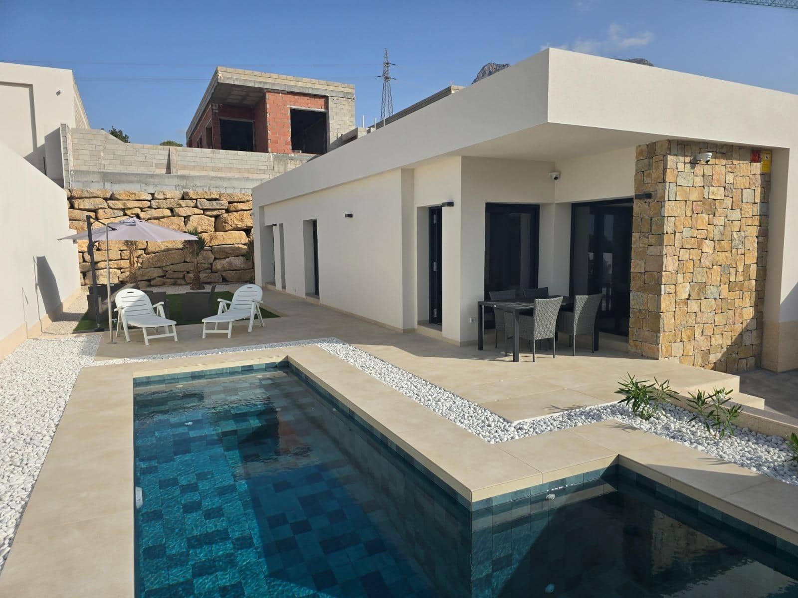 2 makuuhuone Huvila vuokrattavana paikassa Finestrat mukana uima-altaan - 2 000 € (Ref: 8663152)