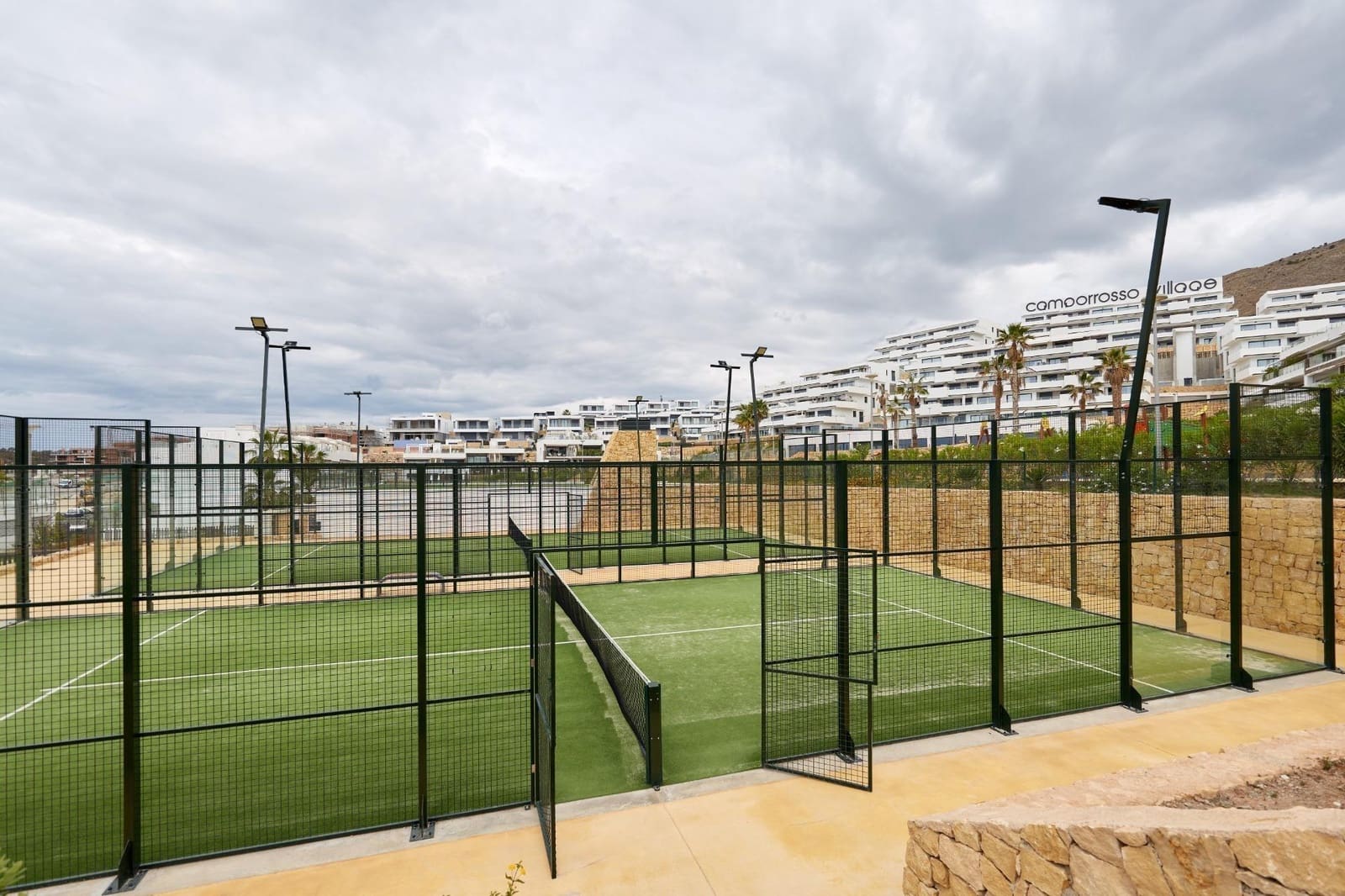 3 sypialnia Apartament na sprzedaż w Finestrat z basenem garażem - 620 000 € (Ref: 8670417)