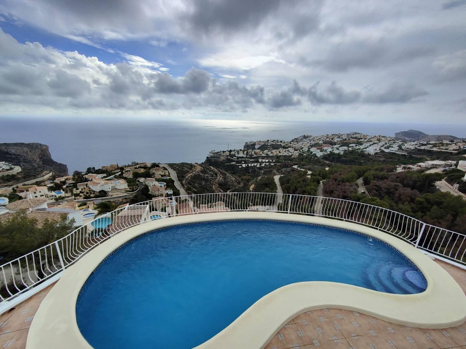3 bedroom Villa for sale in Benitachell / Benitatxell with pool garage - € 695,000 (Ref: 8679906)