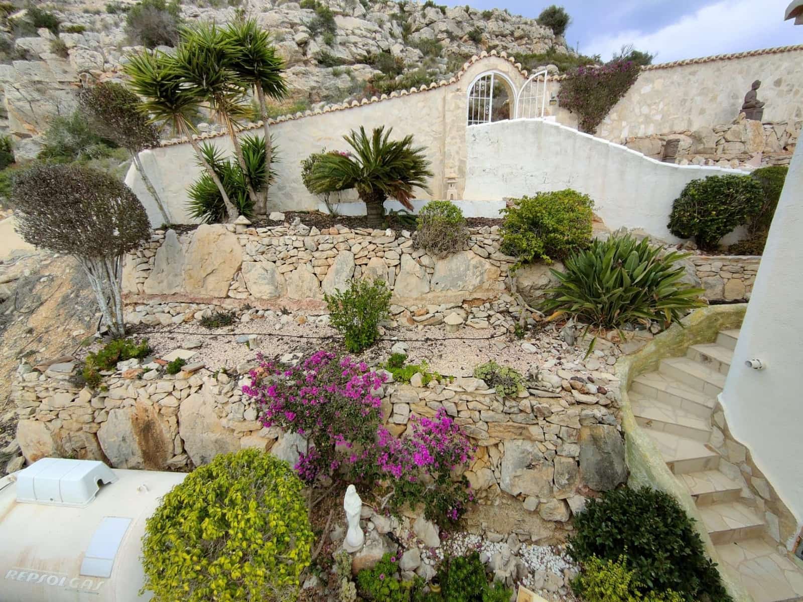 3 bedroom Villa for sale in Benitachell / Benitatxell with pool garage - € 695,000 (Ref: 8679906)