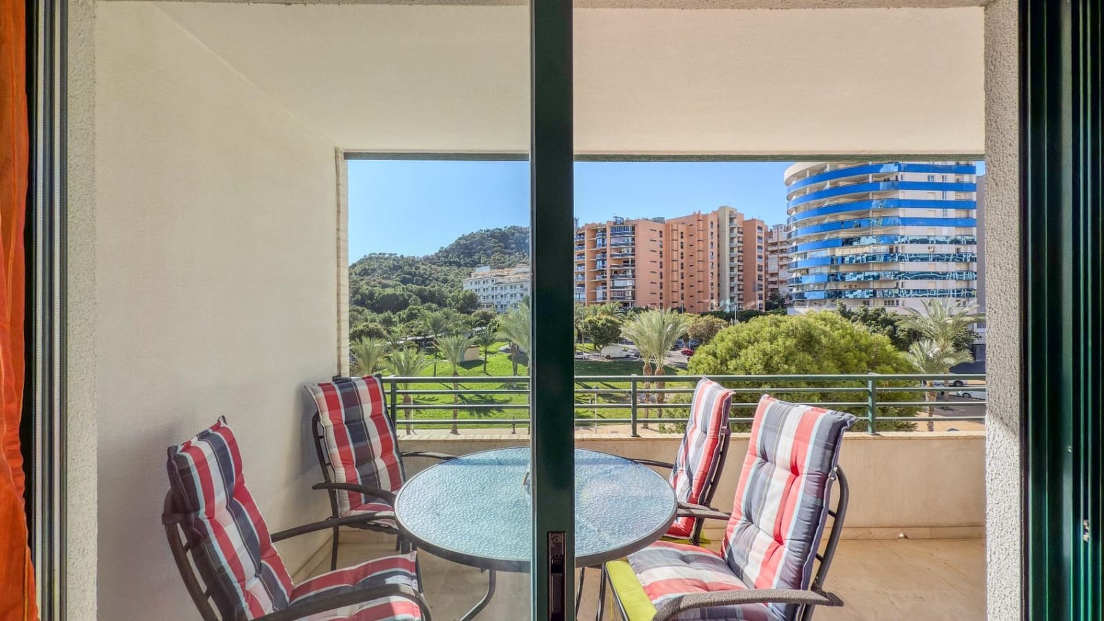 2 bedroom Apartment for rent in La Villajoyosa / Vila Joiosa - € 1,300 (Ref: 8691189)