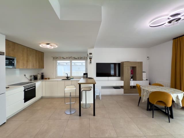 3 sypialnia Willa na sprzedaż w La Nucia z basenem - 395 000 € (Ref: 8755725)