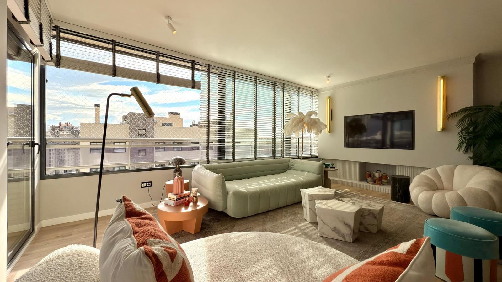 3 sypialnia Penthouse na sprzedaż w Miasto Alicante / Alacant z basenem garażem - 875 000 € (Ref: 8757975)