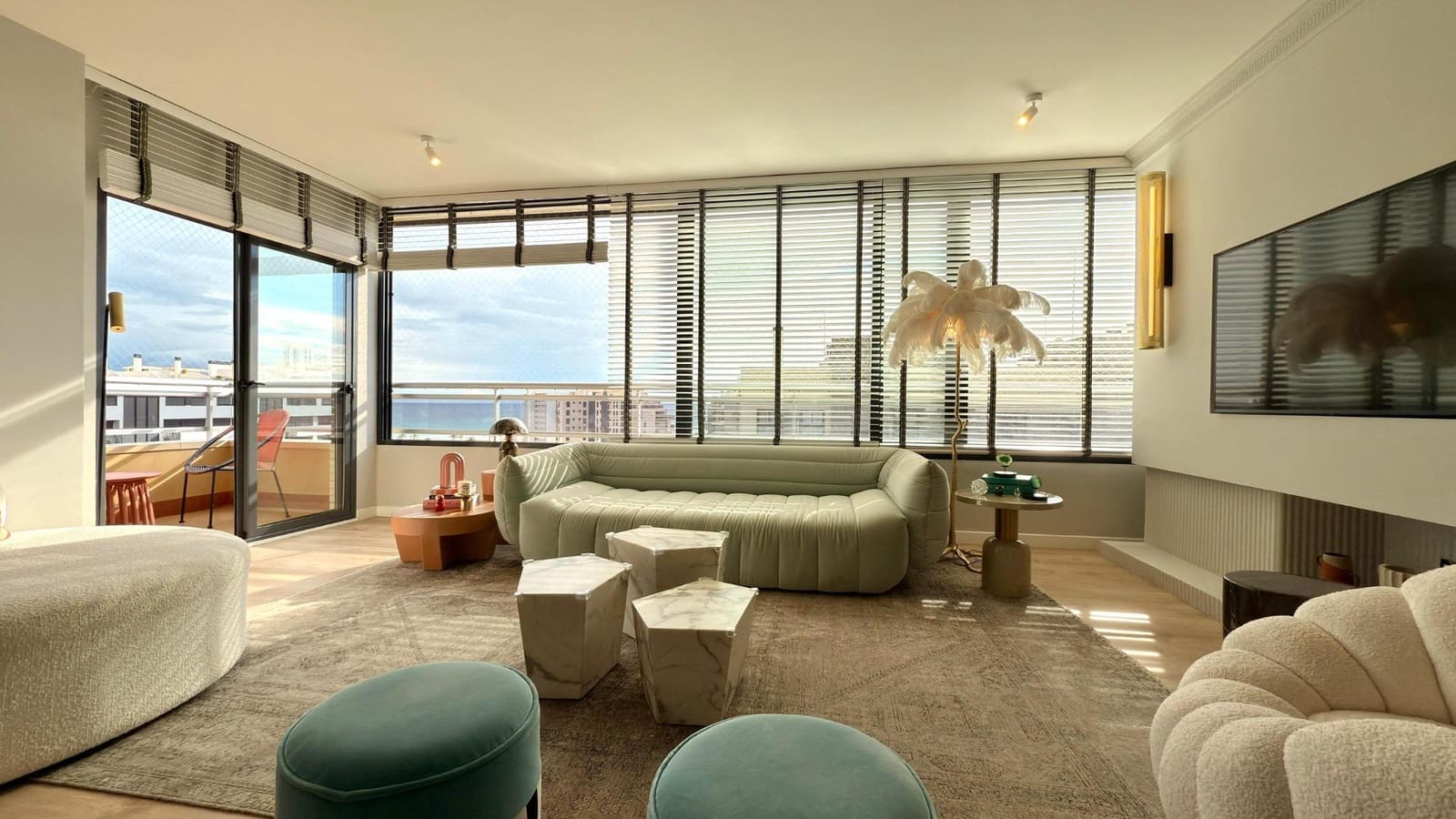 3 sypialnia Penthouse na sprzedaż w Miasto Alicante / Alacant z basenem garażem - 875 000 € (Ref: 8757975)