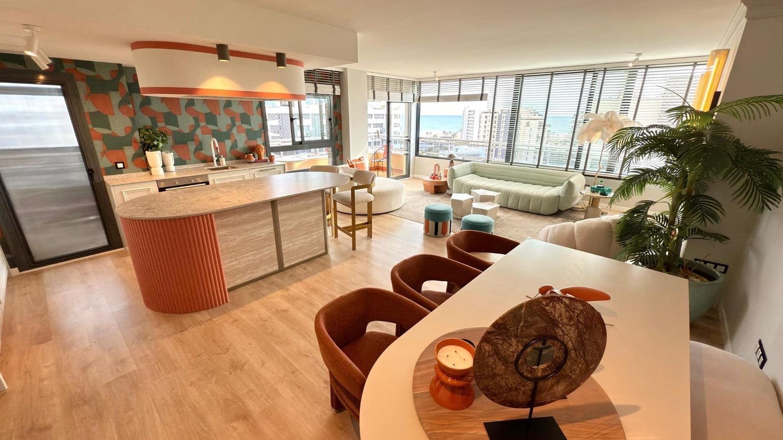 3 sypialnia Penthouse na sprzedaż w Miasto Alicante / Alacant z basenem garażem - 875 000 € (Ref: 8757975)