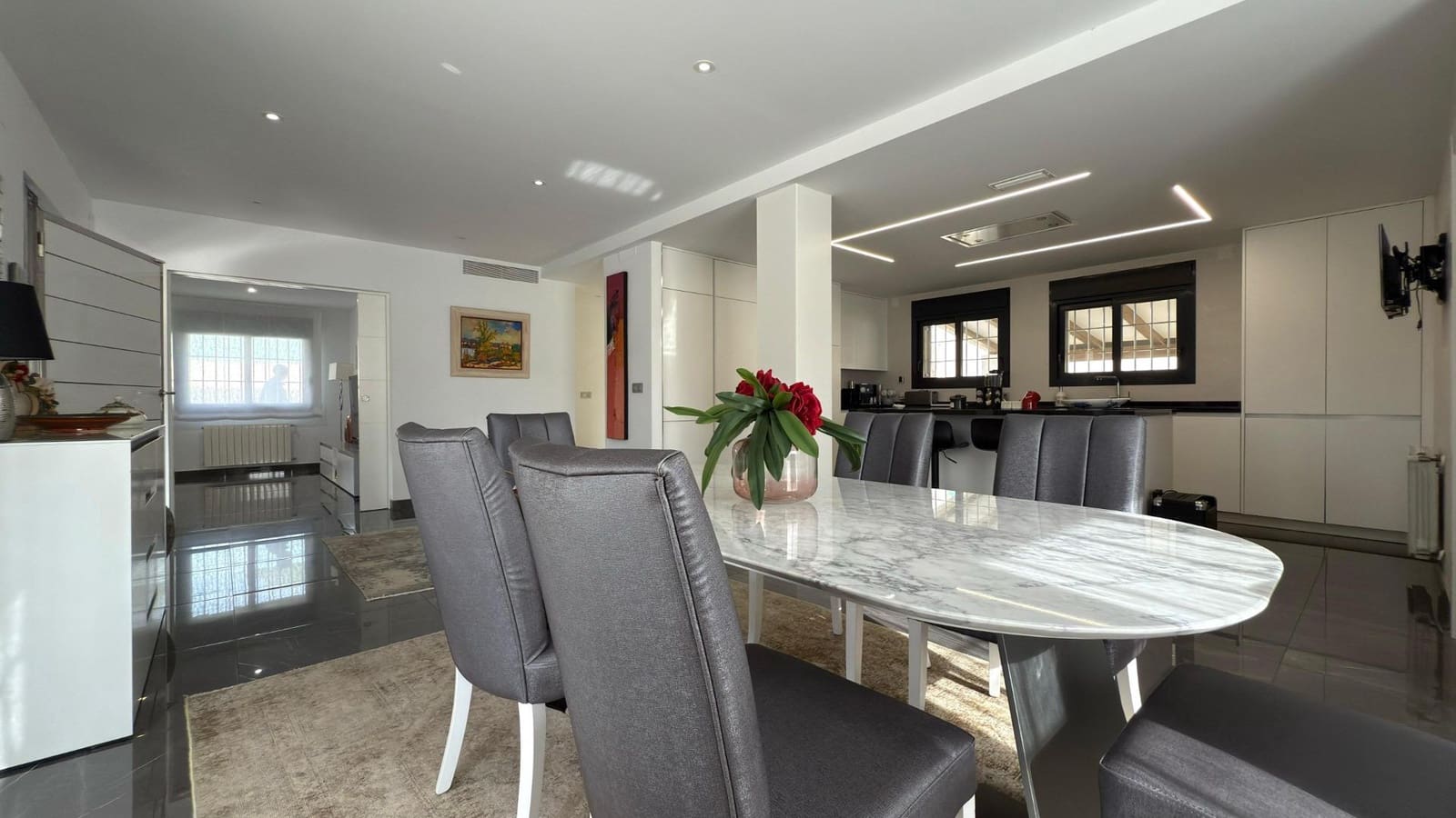 5 bedroom Villa for sale in San Juan de Alicante / Sant Joan d'Alacant with pool garage - € 1,499,000 (Ref: 8757979)