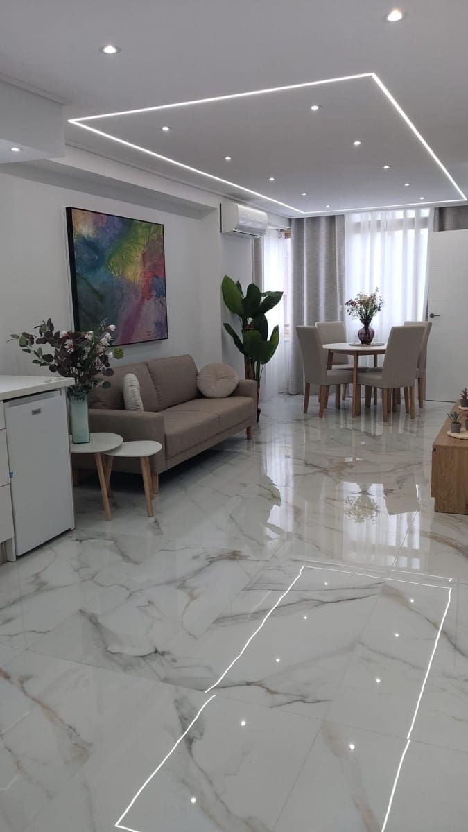 2 Zimmer Apartment zu verkaufen in Benidorm mit Pool - 286.000 € (Ref: 8760349)