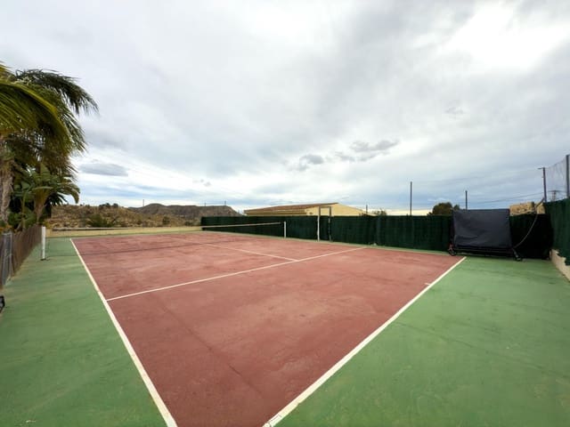 5 bedroom Villa for sale in Jijona / Xixona with pool - € 469,000 (Ref: 8786724)