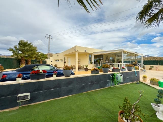 5 bedroom Villa for sale in Jijona / Xixona with pool - € 469,000 (Ref: 8786724)