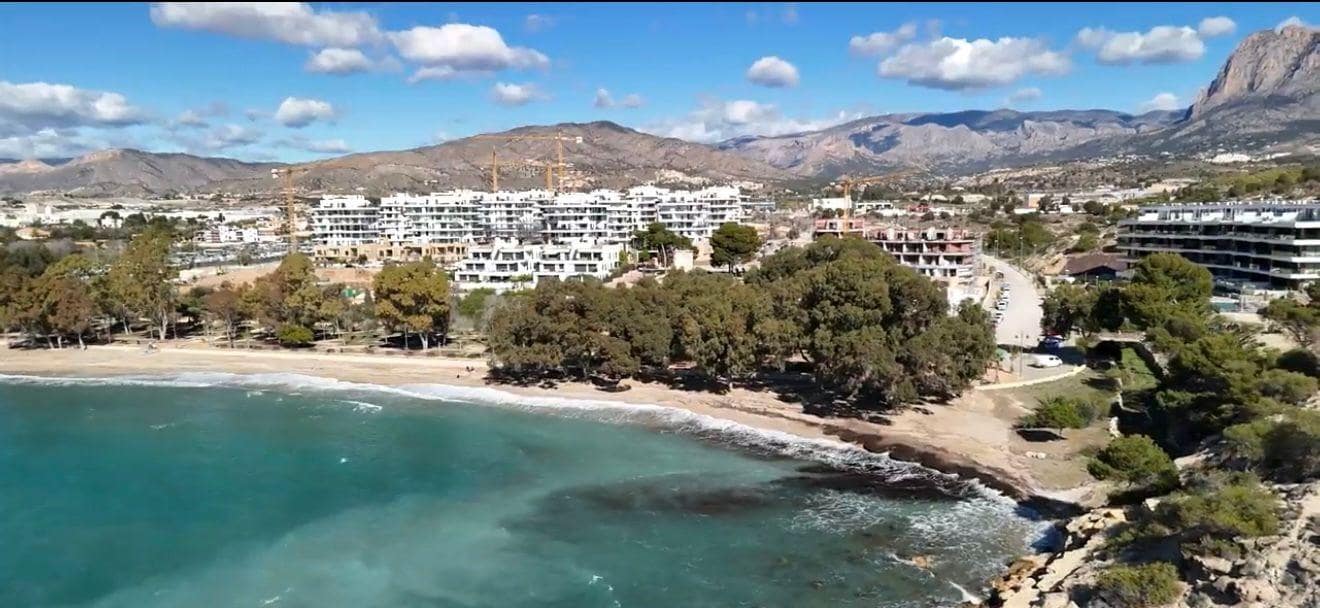 2 quarto Apartamento para arrendar em La Villajoyosa / Vila Joiosa com piscina - 2 300 € (Ref: 8802168)