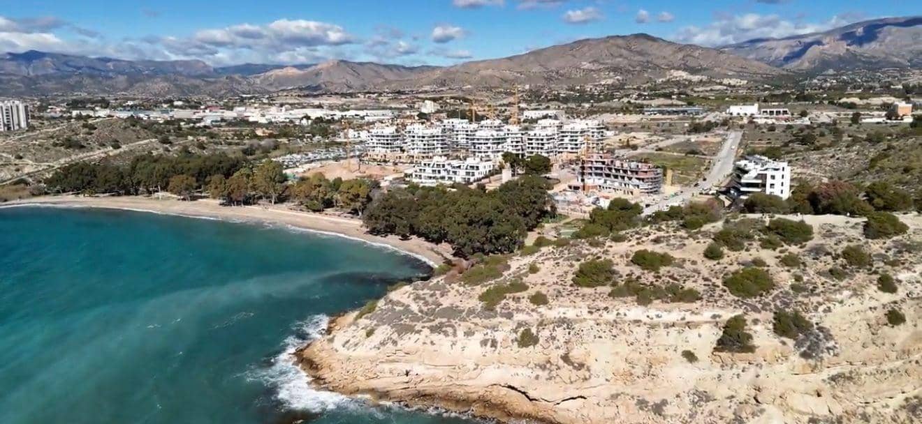 2 quarto Apartamento para arrendar em La Villajoyosa / Vila Joiosa com piscina - 2 300 € (Ref: 8802168)