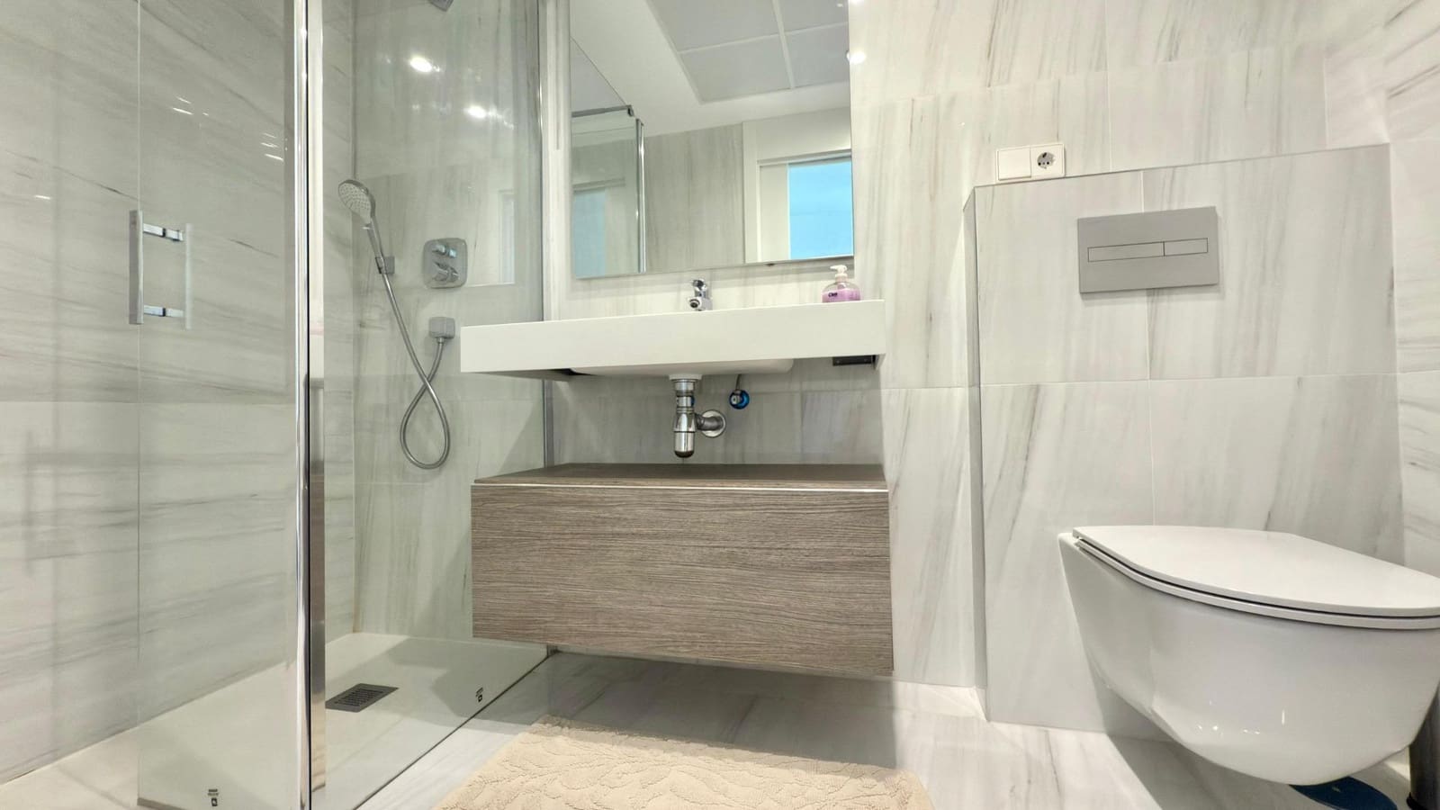 2 quarto Apartamento para arrendar em La Villajoyosa / Vila Joiosa com piscina - 2 300 € (Ref: 8802168)