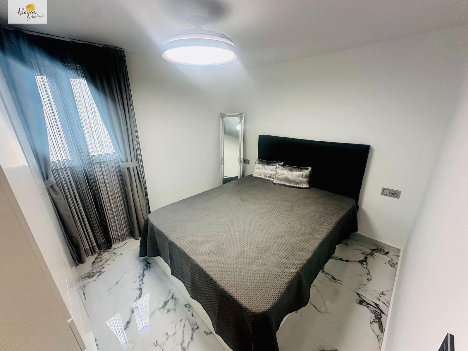 3 bedroom Apartment for rent in Alicante / Alacant city - € 1,400 (Ref: 8825259)