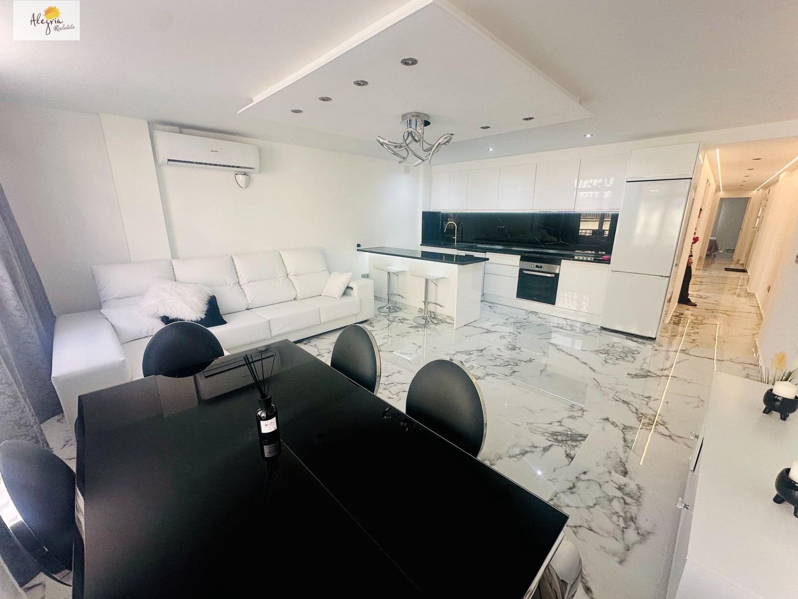 3 bedroom Apartment for rent in Alicante / Alacant city - € 1,400 (Ref: 8825259)