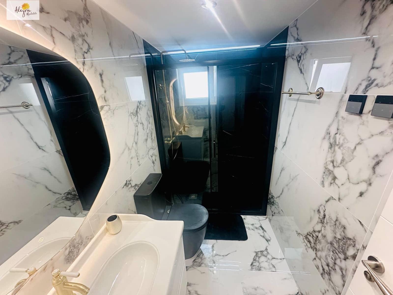 3 bedroom Apartment for rent in Alicante / Alacant city - € 1,400 (Ref: 8825259)