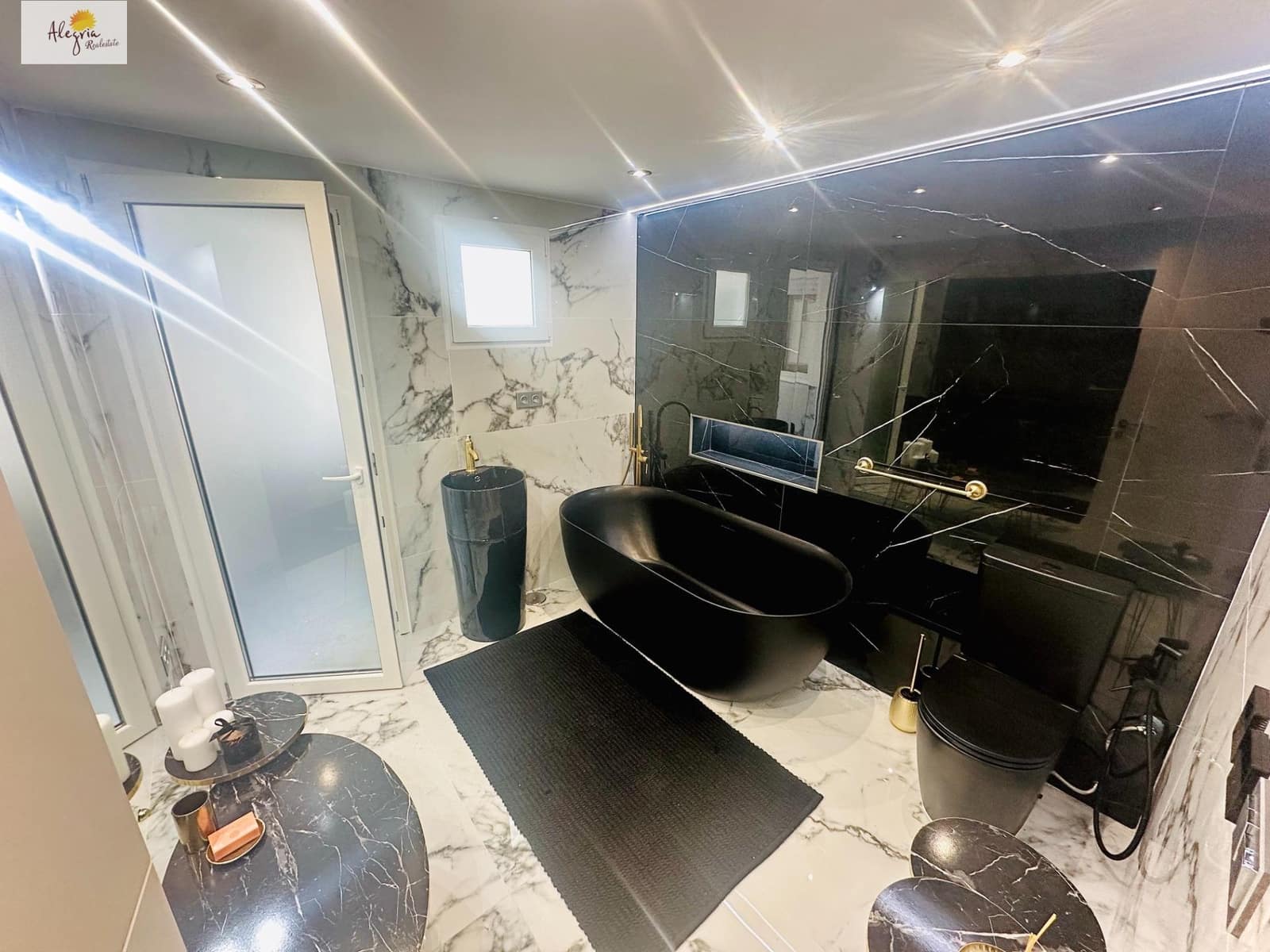 3 bedroom Apartment for rent in Alicante / Alacant city - € 1,400 (Ref: 8825259)