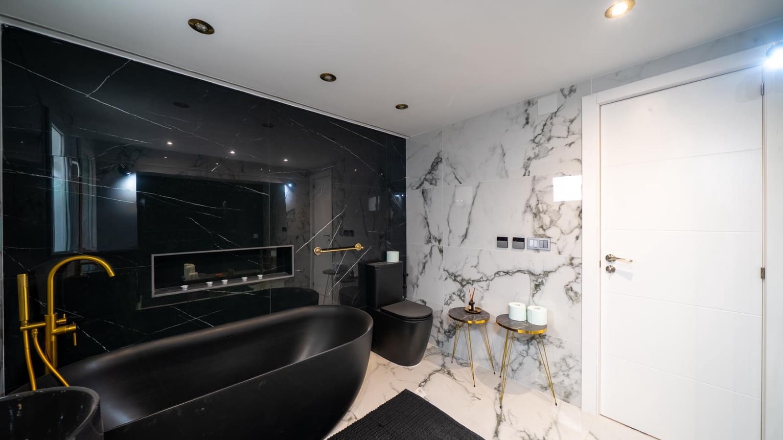 3 makuuhuone Huoneisto vuokrattavana paikassa Alicante kaupunki - 1 300 € (Ref: 8825259)