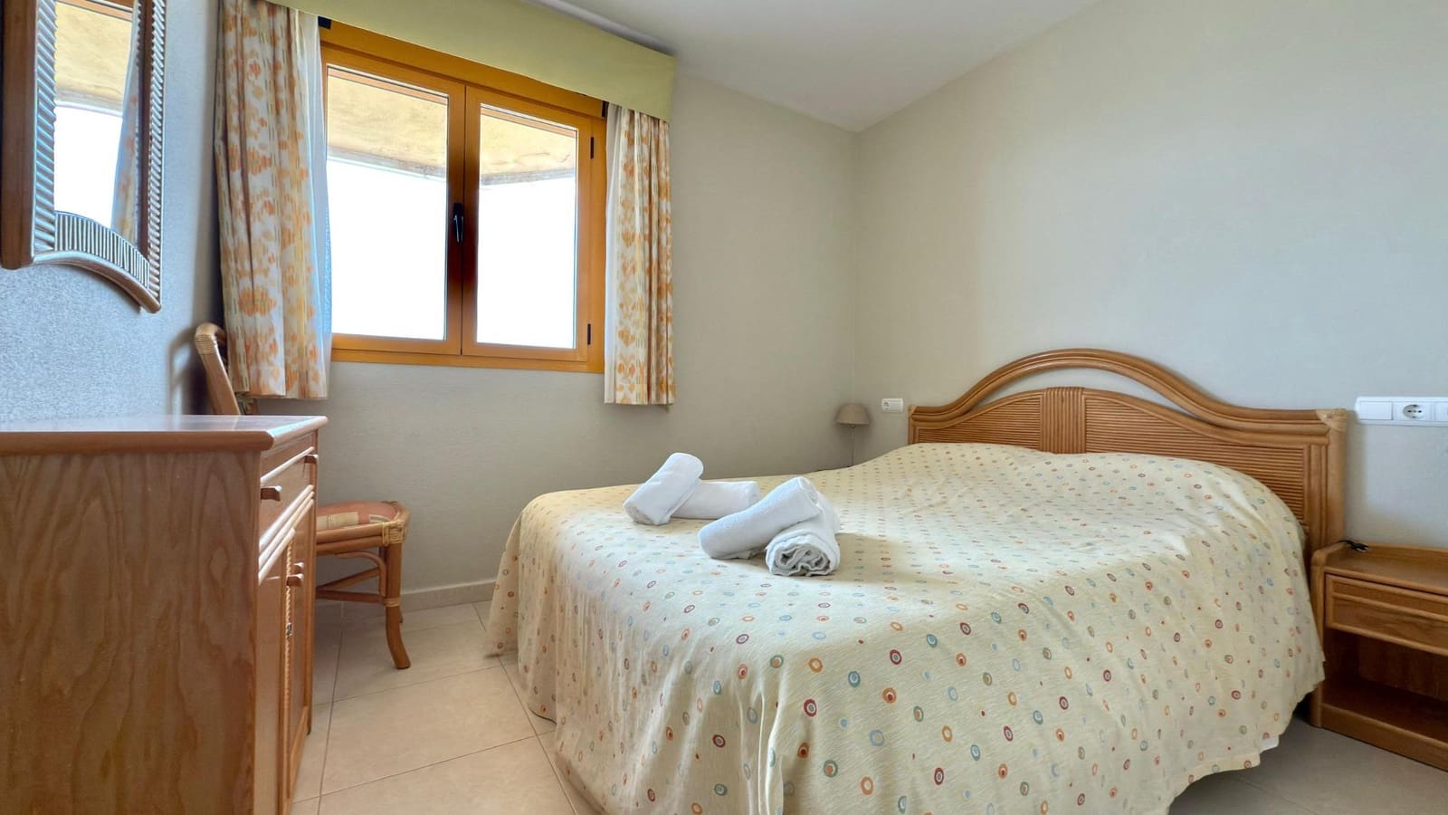 2 bedroom Apartment for rent in Calpe / Calp with pool garage - € 1,300 (Ref: 8827913)