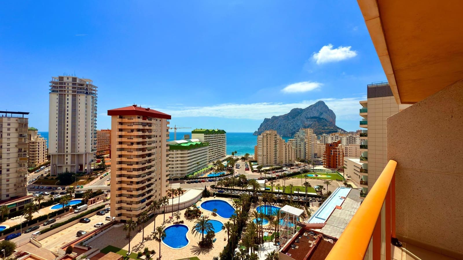 2 bedroom Apartment for rent in Calpe / Calp with pool garage - € 1,300 (Ref: 8827913)