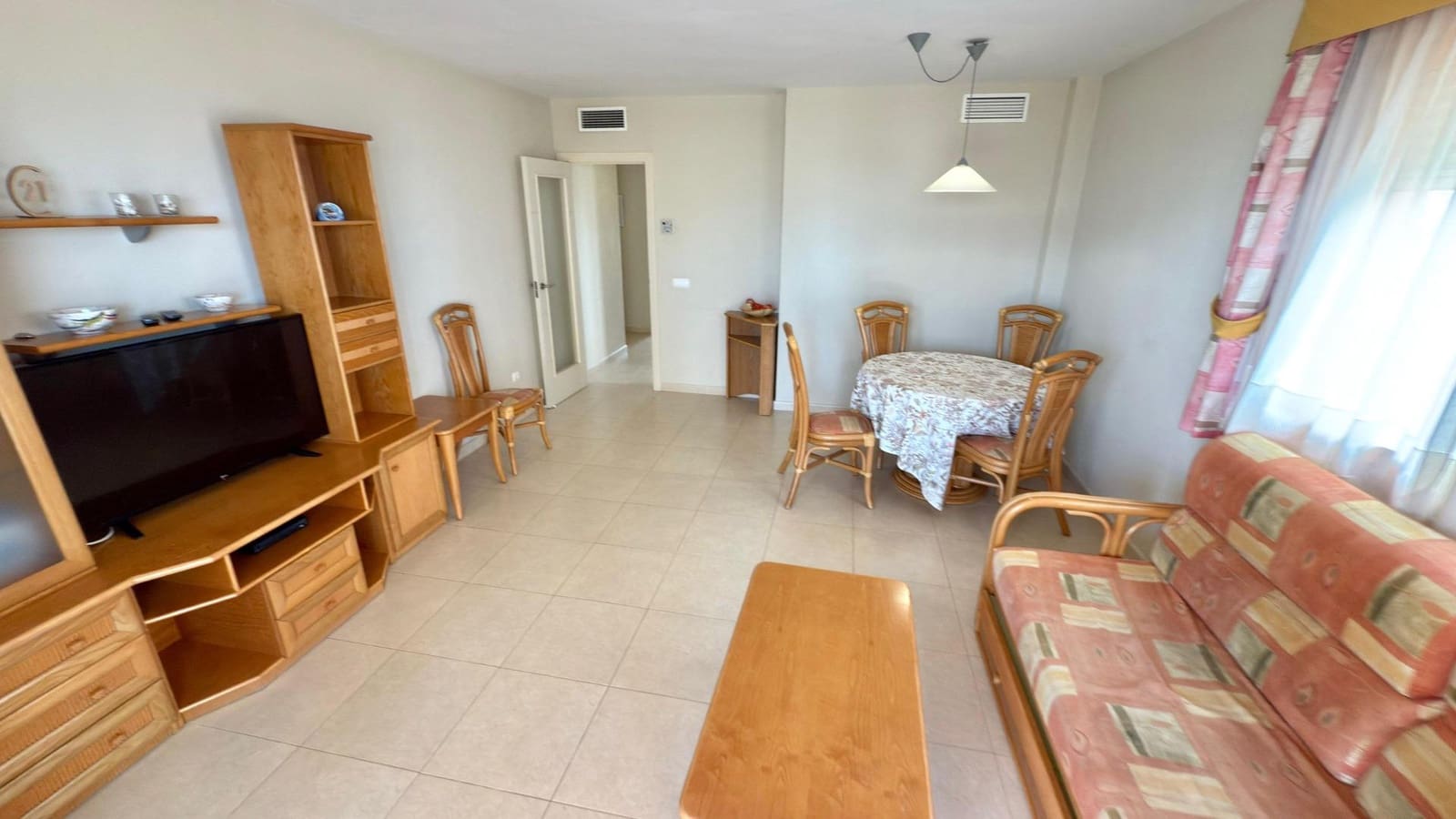 2 bedroom Apartment for rent in Calpe / Calp with pool garage - € 1,300 (Ref: 8827913)