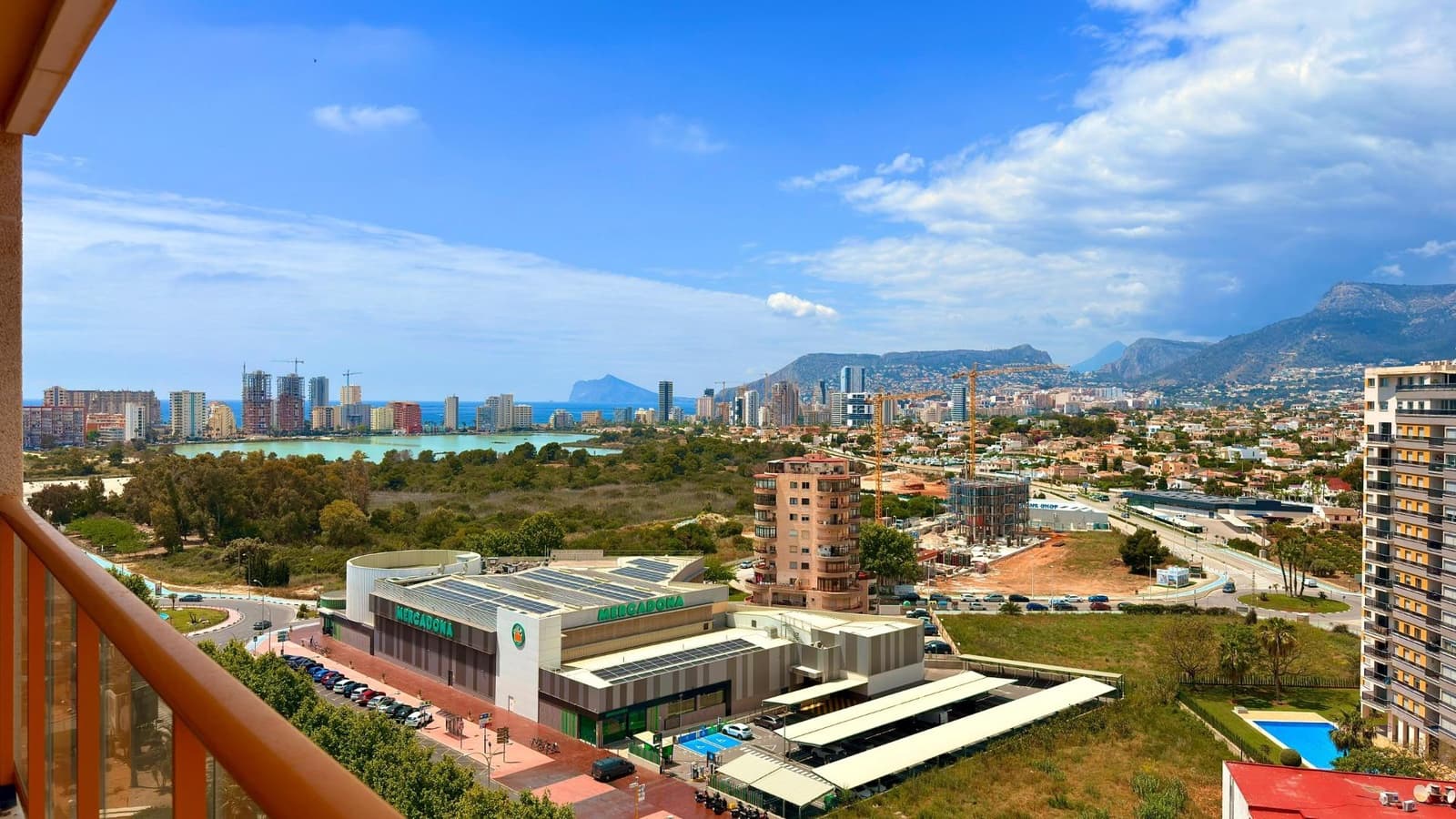2 bedroom Apartment for rent in Calpe / Calp with pool garage - € 1,300 (Ref: 8827913)