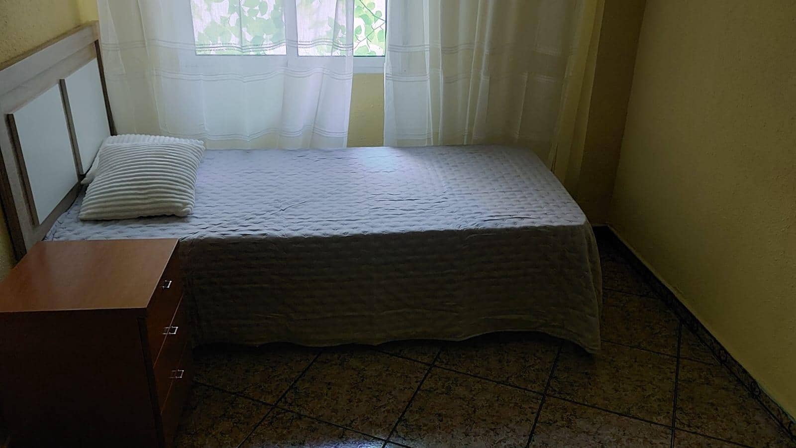 2 Zimmer Apartment zu vermieten in Alicante / Alacant Stadt - 1.100 € (Ref: 8867080)