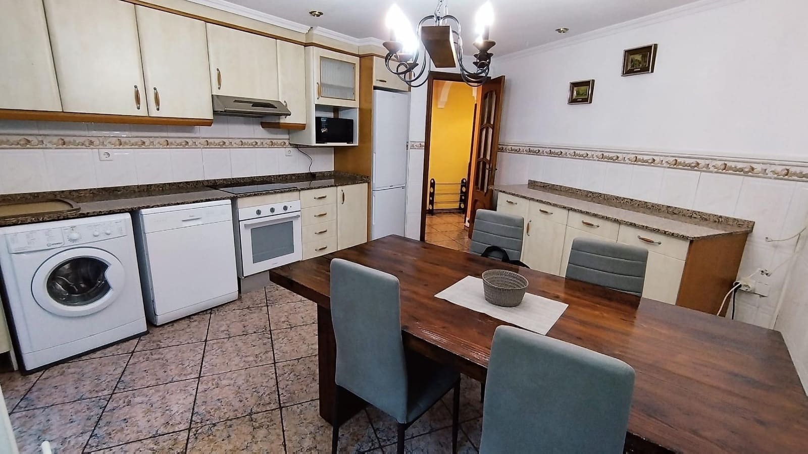 2 Zimmer Apartment zu vermieten in Alicante / Alacant Stadt - 1.100 € (Ref: 8867080)