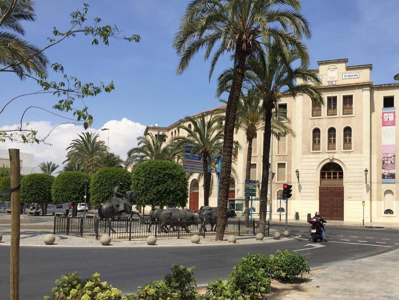 2 bedroom Apartment for rent in Alicante / Alacant city - € 1,100 (Ref: 8867080)