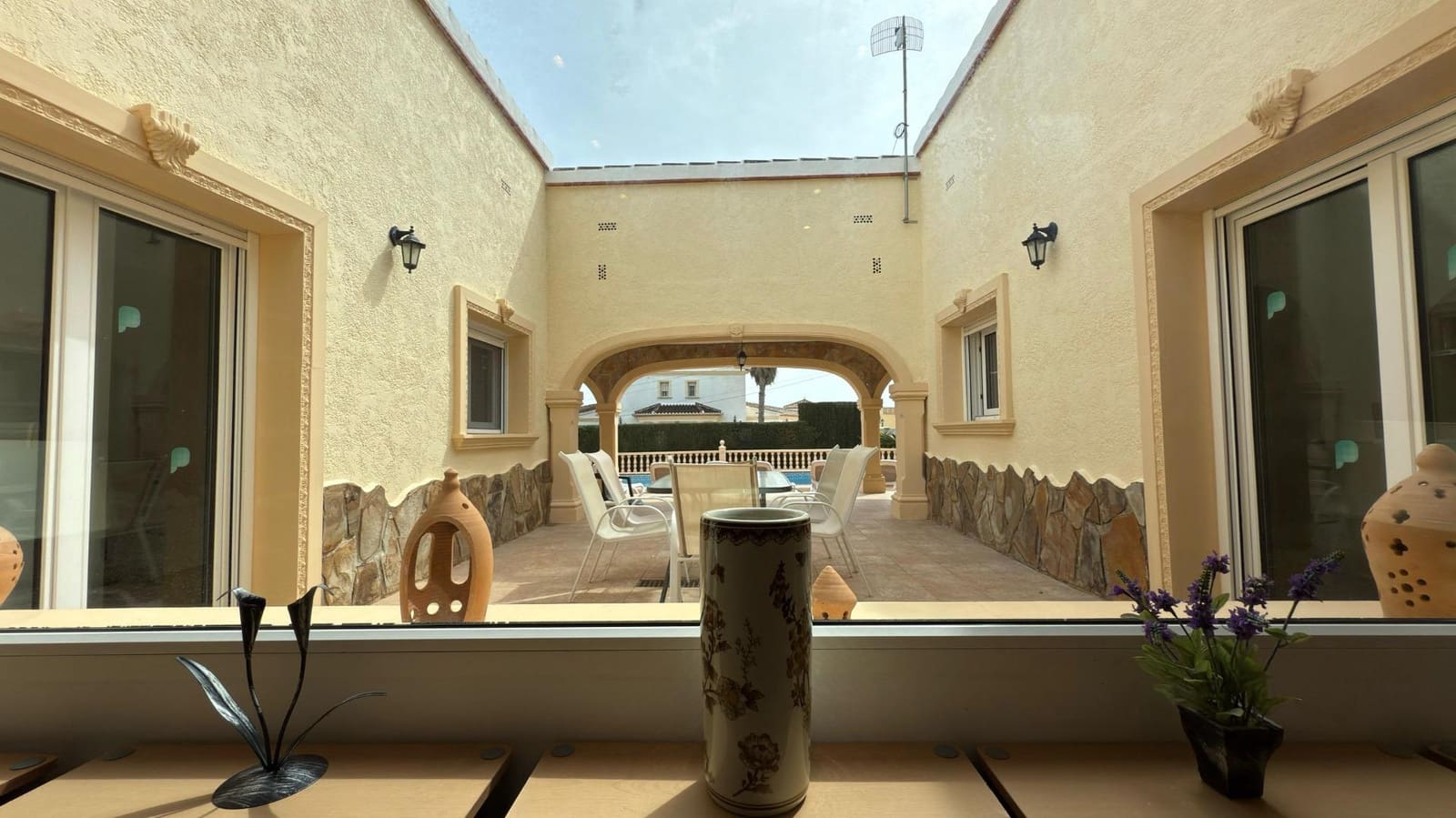 5 quarto Moradia para venda em Calpe / Calp com piscina garagem - 670 000 € (Ref: 8880139)