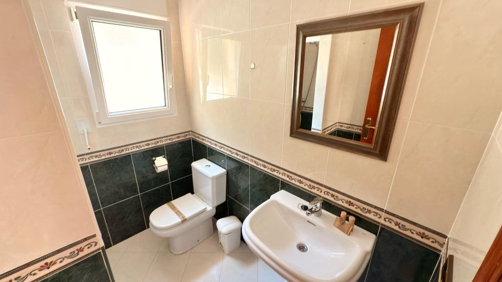 5 quarto Moradia para venda em Calpe / Calp com piscina garagem - 670 000 € (Ref: 8880139)