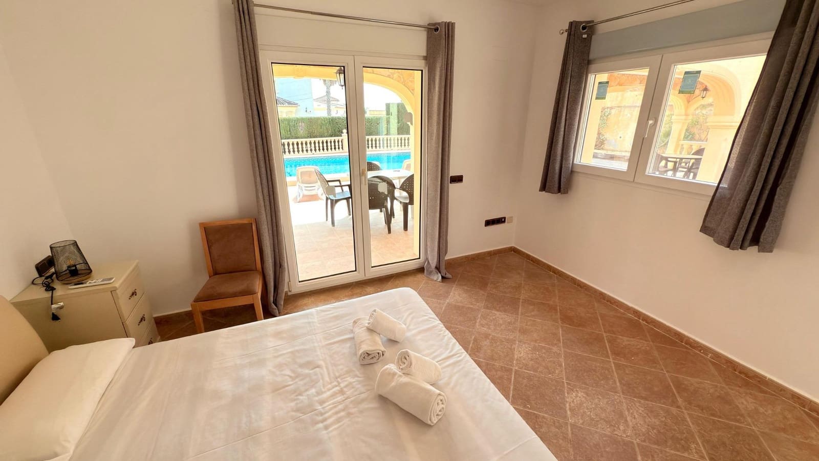 5 quarto Moradia para venda em Calpe / Calp com piscina garagem - 670 000 € (Ref: 8880139)