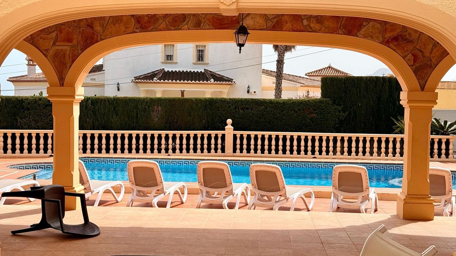 5 quarto Moradia para venda em Calpe / Calp com piscina garagem - 670 000 € (Ref: 8880139)