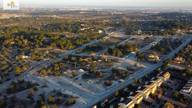 4 sypialnia Dom szeregowy na sprzedaż w Bétera z basenem - 565 000 € (Ref: 8881836)