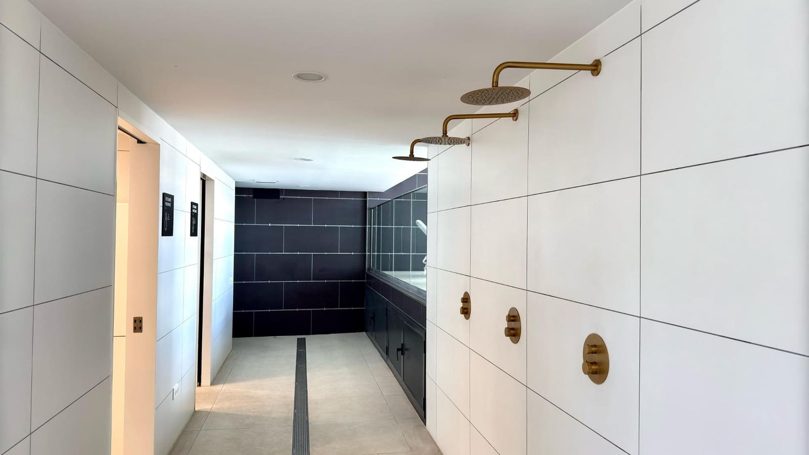 2 soveværelse Lejlighed til leje i Benidorm med swimmingpool - € 2.200 (Ref: 8886154)