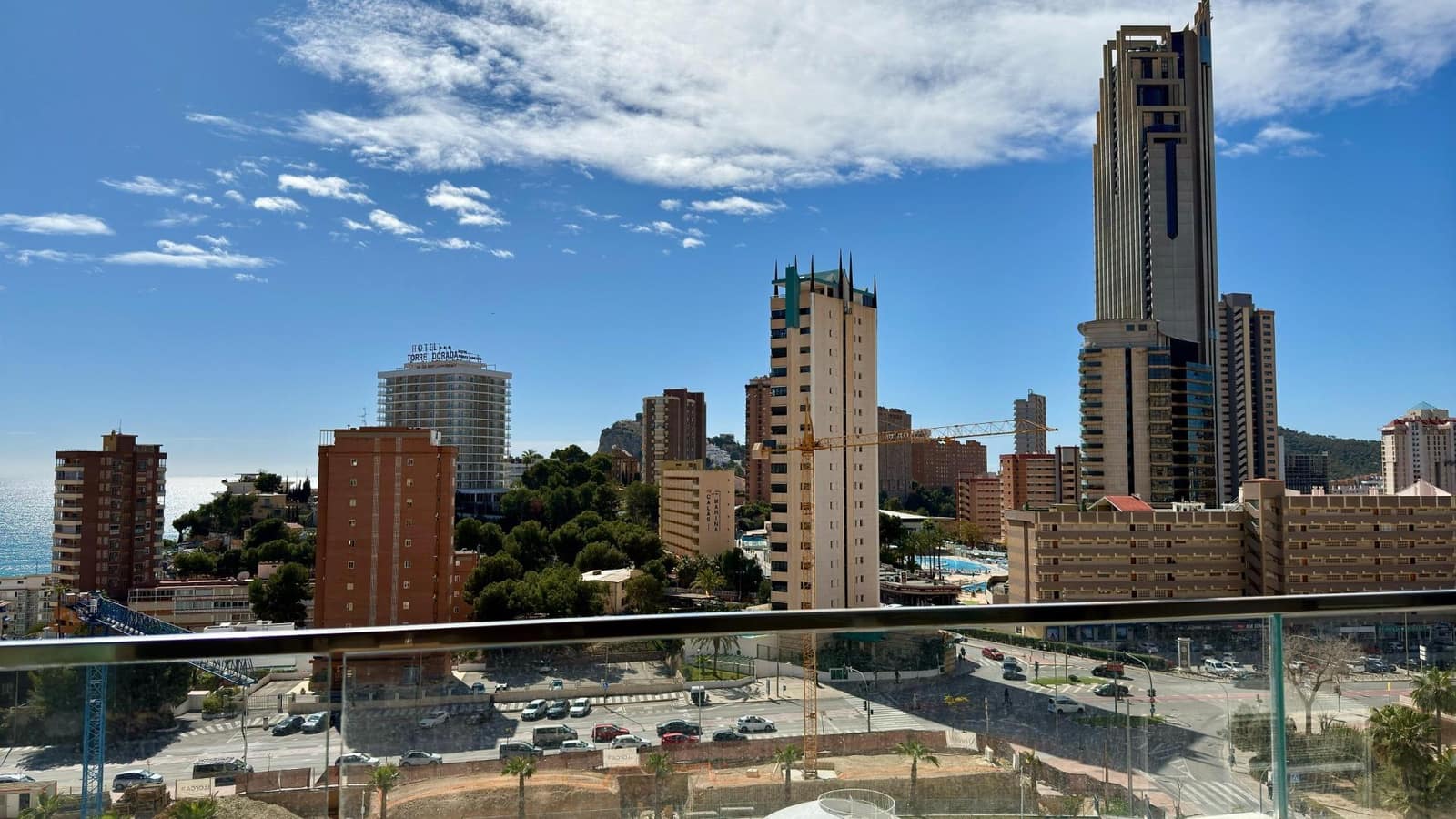 2 soveværelse Lejlighed til leje i Benidorm med swimmingpool - € 2.200 (Ref: 8886154)