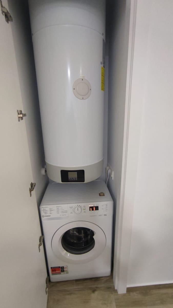 Appartement de 1 chambre à louer à Alicante ville avec piscine - 1 500 € (Ref: 8897025)