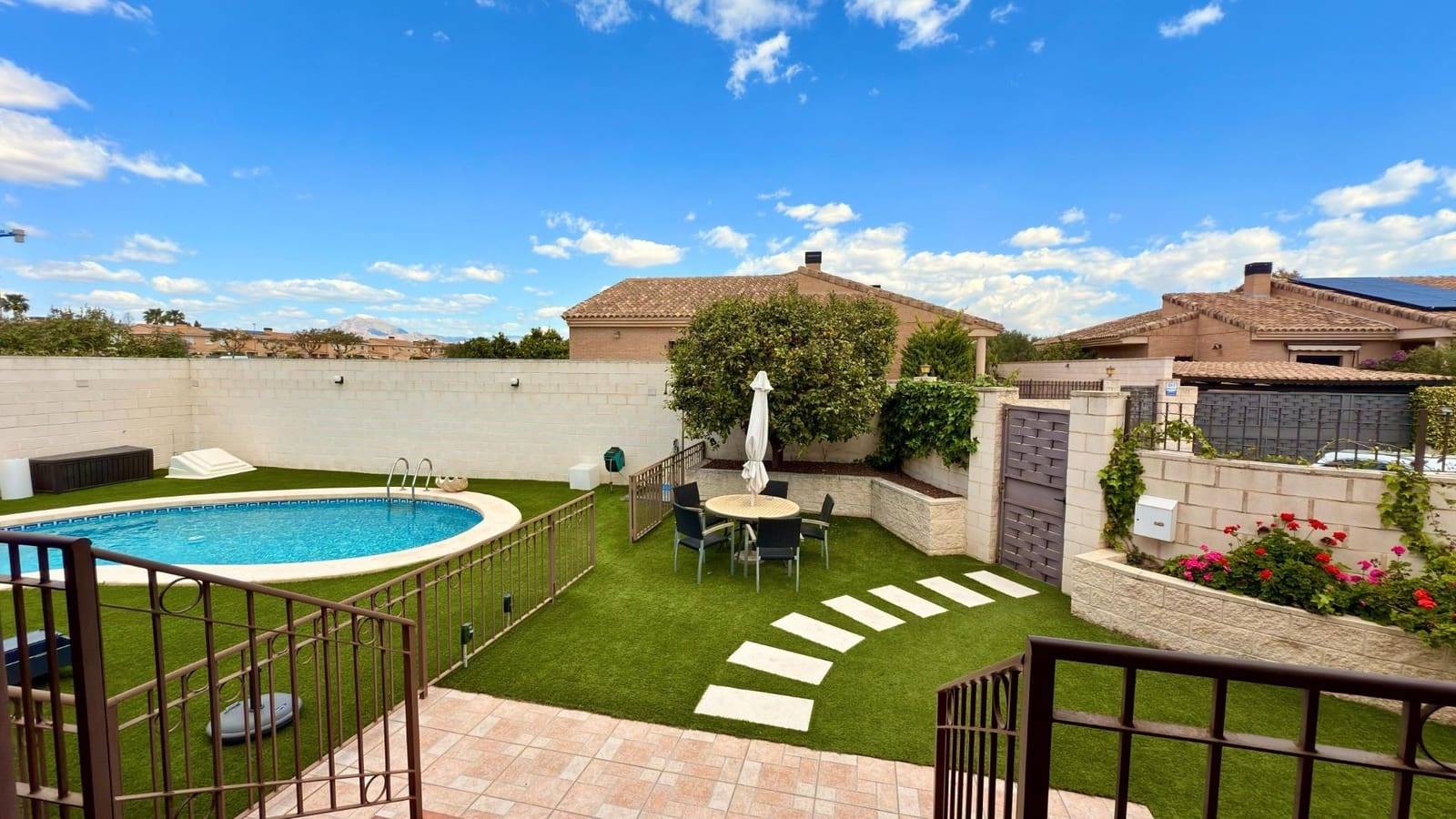 6 bedroom Villa for sale in Muchamiel / Mutxamel with pool garage - € 740,000 (Ref: 8915337)