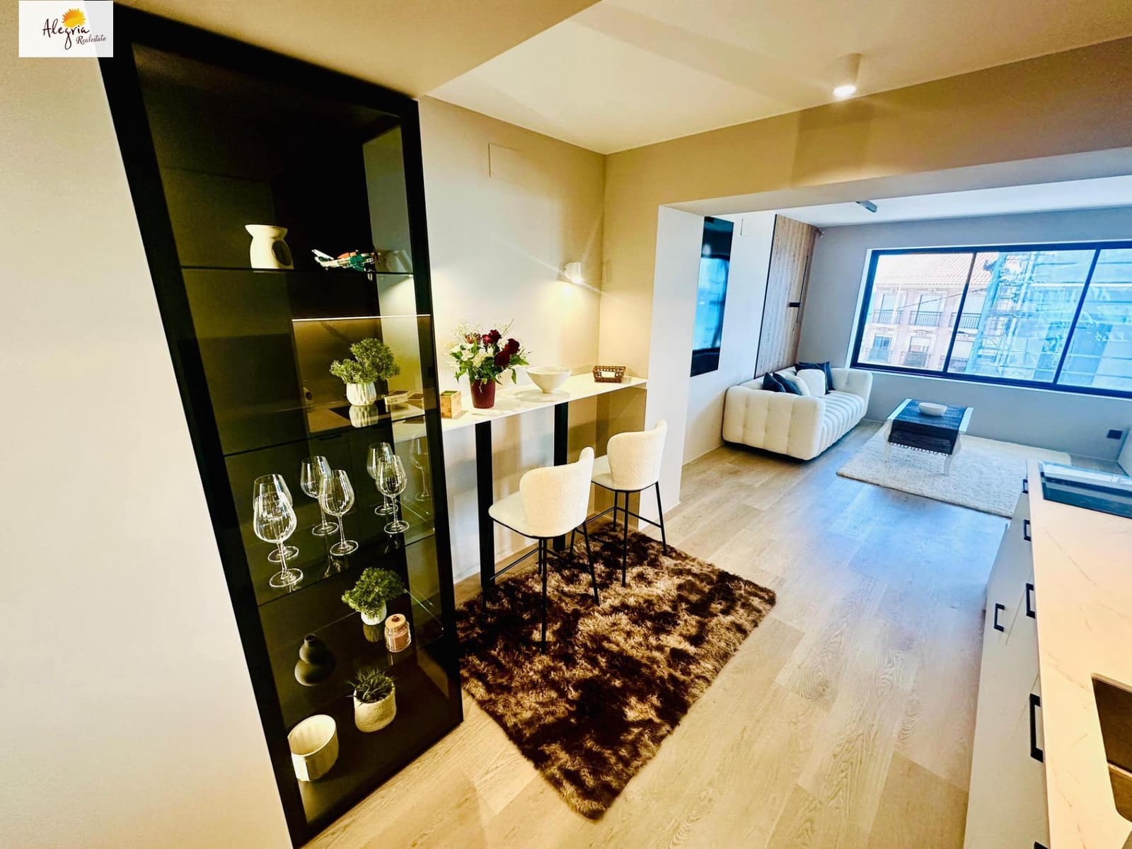 2 makuuhuone Huoneisto myytävänä paikassa Alicante kaupunki - 381 000 € (Ref: 8921360)