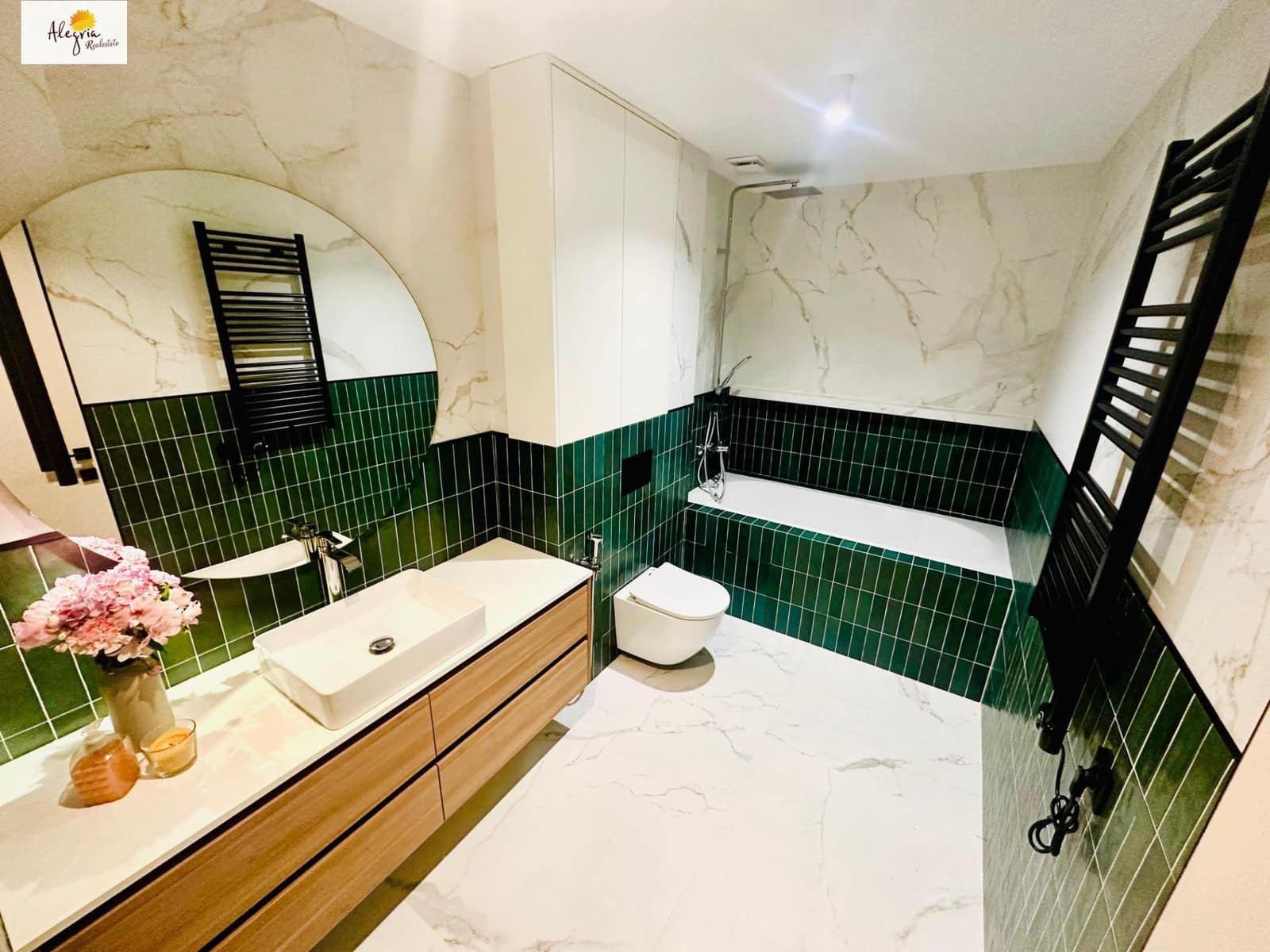 2 makuuhuone Huoneisto myytävänä paikassa Alicante kaupunki - 381 000 € (Ref: 8921360)