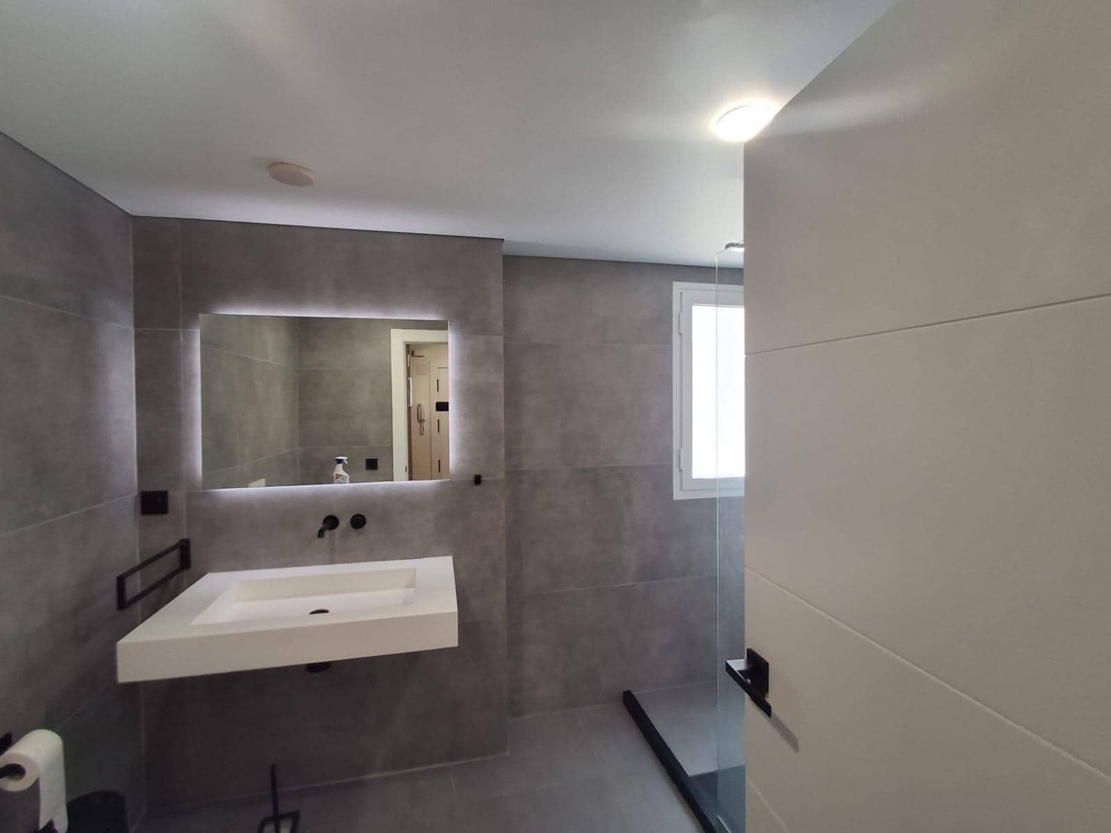 2 makuuhuone Huoneisto vuokrattavana paikassa Benidorm mukana uima-altaan 
autotalli - 1 500 € (Ref: 8924139)