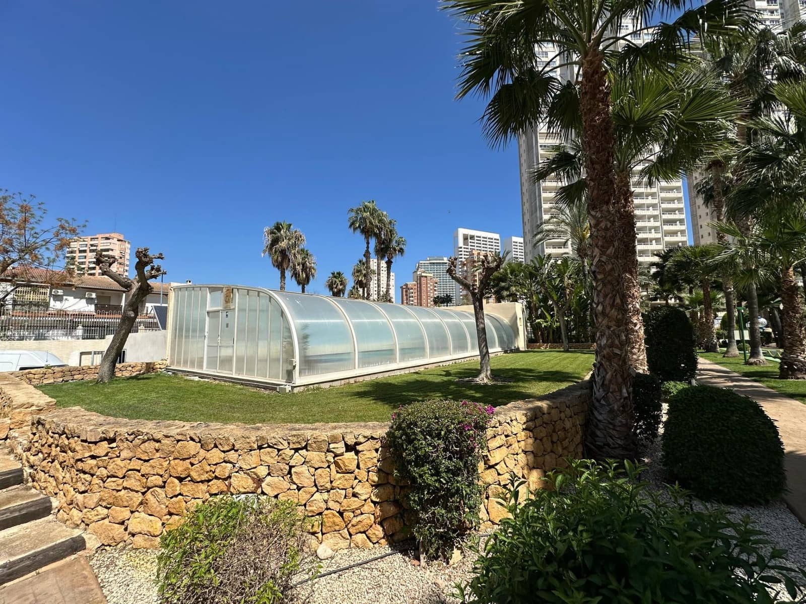 2 makuuhuone Huoneisto vuokrattavana paikassa Benidorm mukana uima-altaan 
autotalli - 1 500 € (Ref: 8924139)